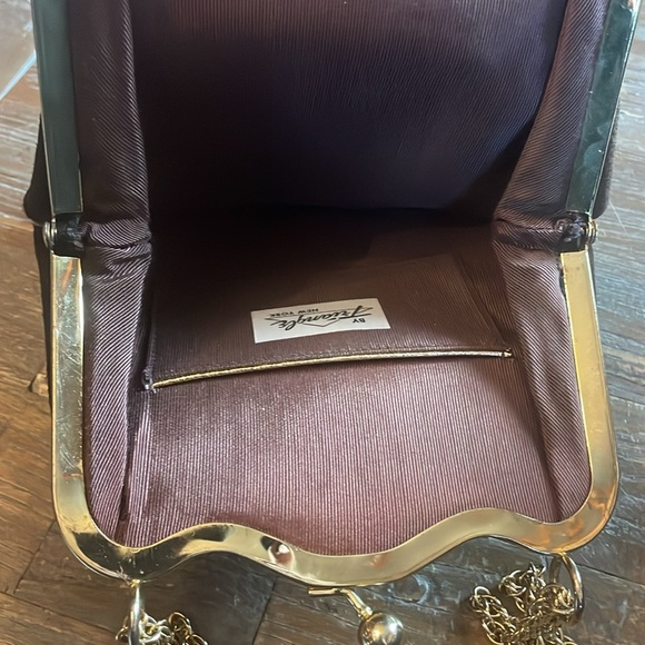 Vintage Triangle New York Suede Frame Purse🖤 - Picture 11 of 12